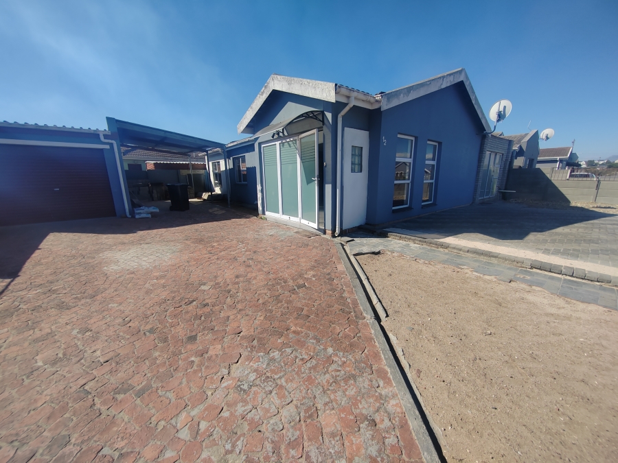 3 Bedroom Property for Sale in Beverly Park Western Cape